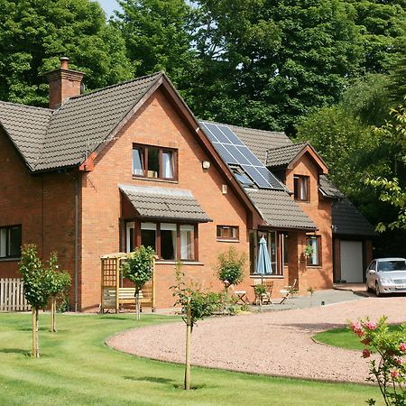 Whistlers Dell B&B Rhu Exterior photo