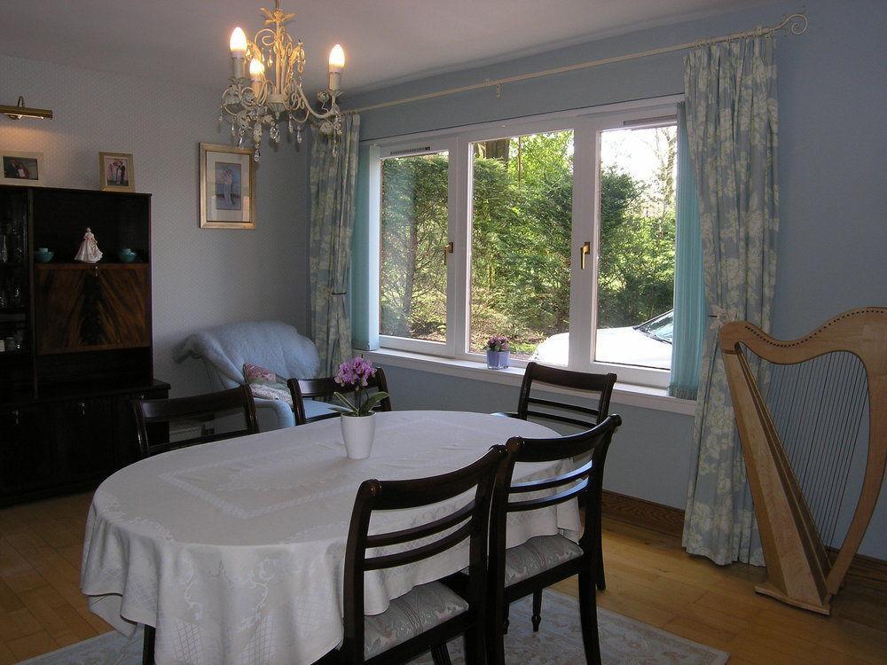 Whistlers Dell B&B Rhu Exterior photo